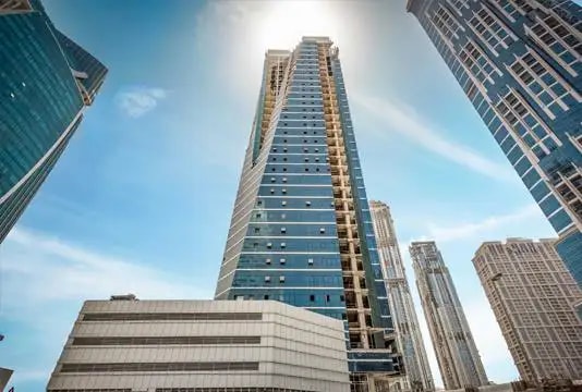 Impressie van The Court Tower, woningen van Tanmiyat in Business Bay, Dubai
