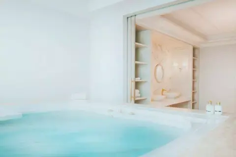 Sweden Beach Palace in The World Islands, Dubai, foto 5